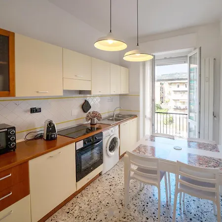 Apartamento Alloggio E Parcheggio Ideale Per Visitare Le Cinque Terre La Spezia